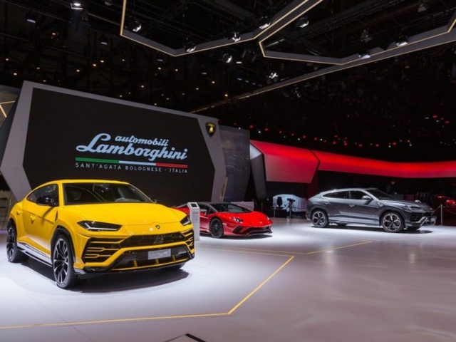 Lamborghini - yeni Urus SUV